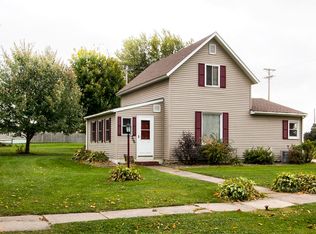 506 1st St, Fountain, MN 55935