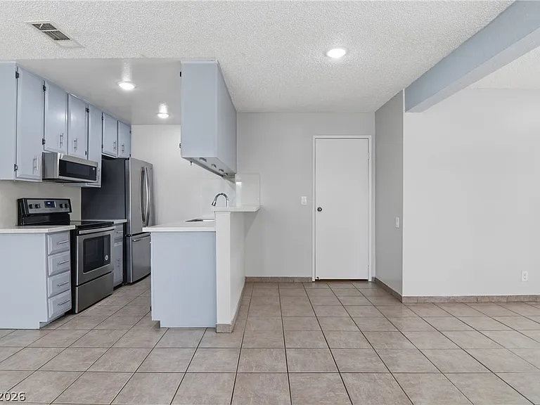 2274 E Desert Inn Rd #0 — Photo 5