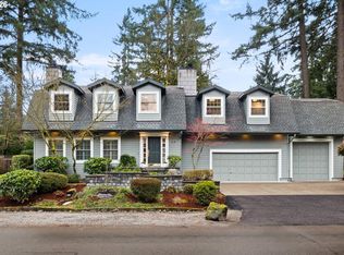 1190 Bayberry Rd, Lake Oswego, OR 97034