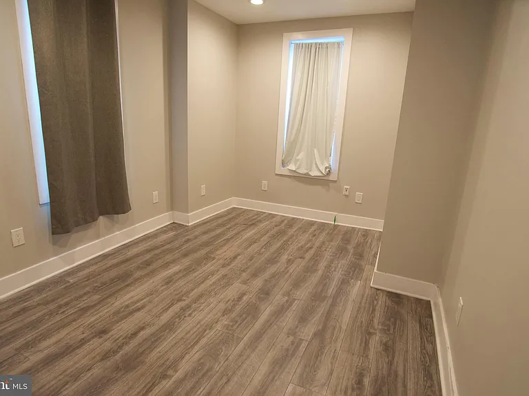 1734 S Ringgold St — Photo 12