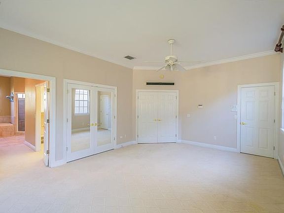5th image of 943 Harbour Bay Dr