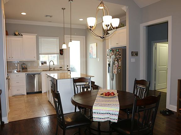 5th image of 104 Safe Haven Dr