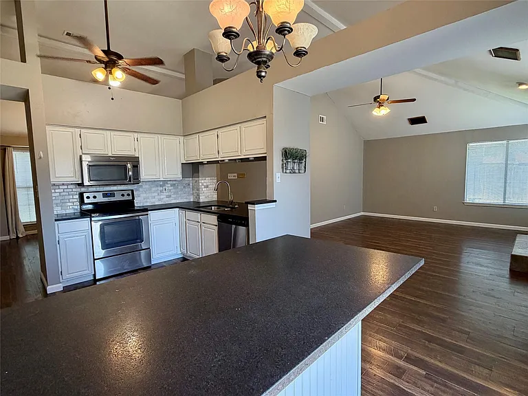 7905 Rice Dr — Photo 7
