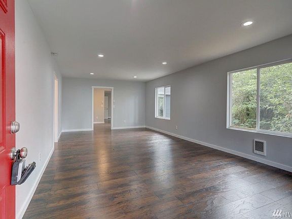 2nd image of 17303 15th Ave E