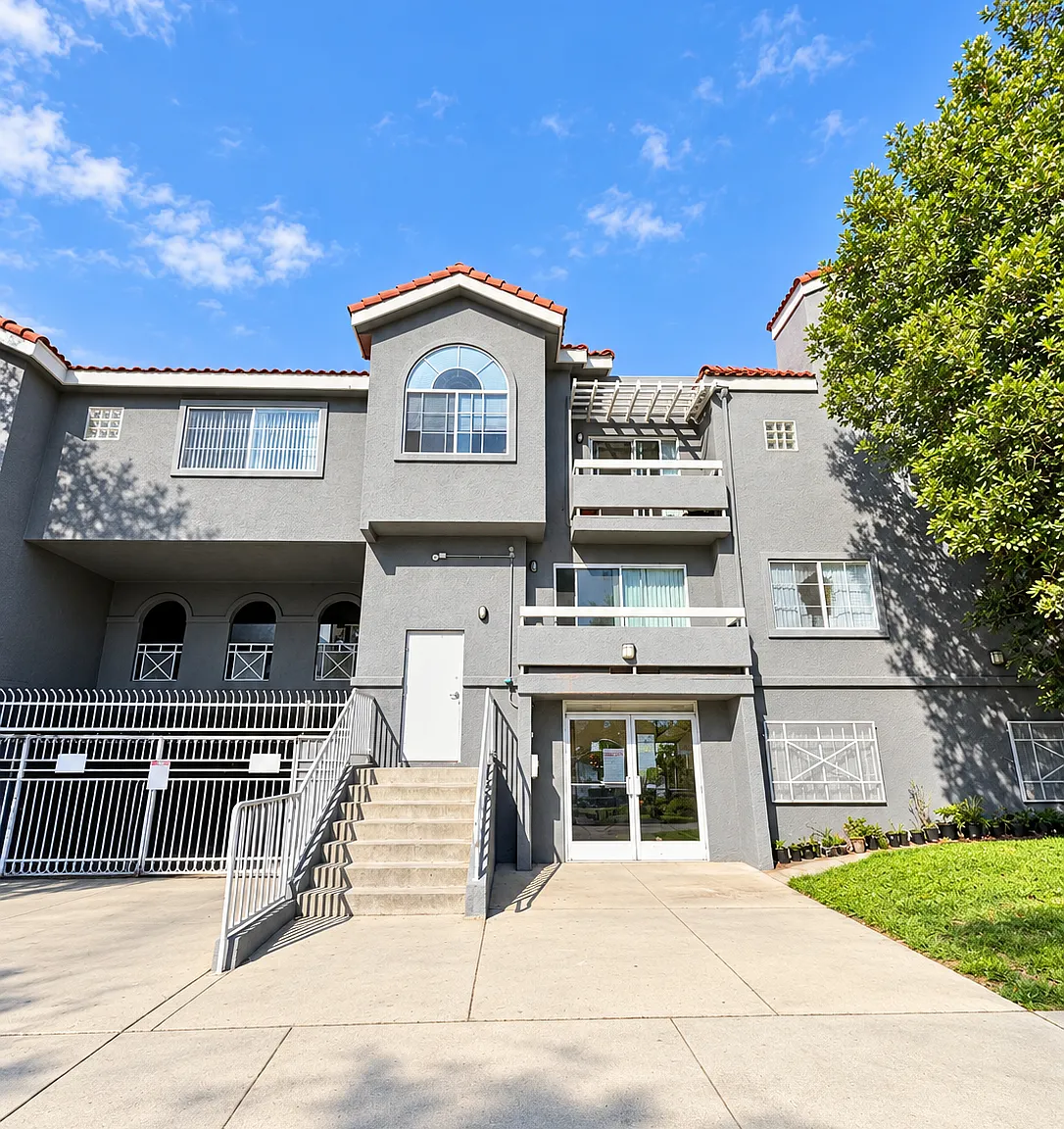 6415 Garvanza Ave Los Angeles CA 90042 — Photo 3
