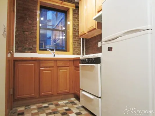 Rented by City Connections Realty | media 10