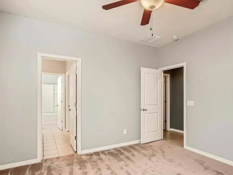 35359 N Donovan Dr — Photo 9