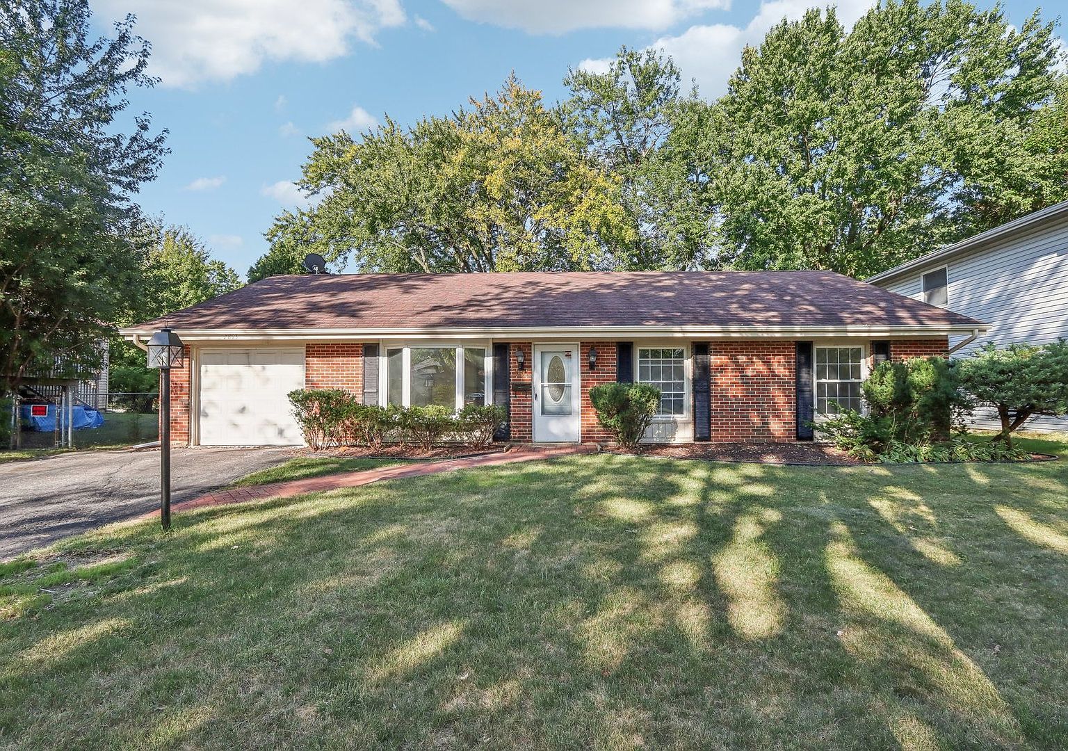 shima　2/4 7893 Ramsgate Cir N, Hanover Park, IL 60133 | Zillow