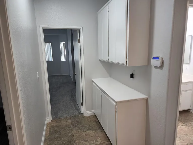 1738 Shane Ln — Photo 14