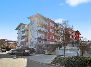 785 Tyee Rd #201, Victoria, BC V9A7R5