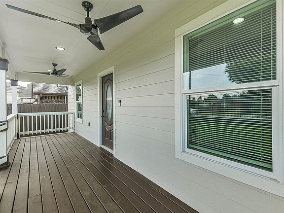 4th image of 109 Neyland St