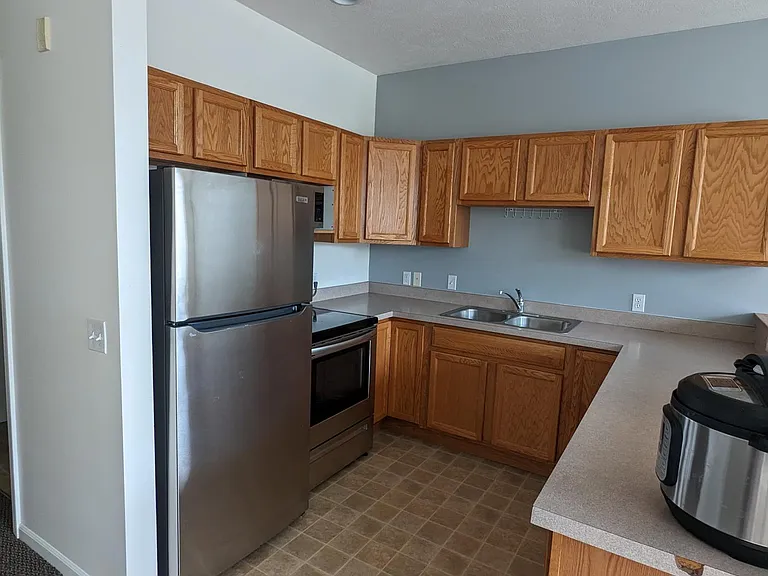 2000 Chartwell Dr #203 — Photo 7