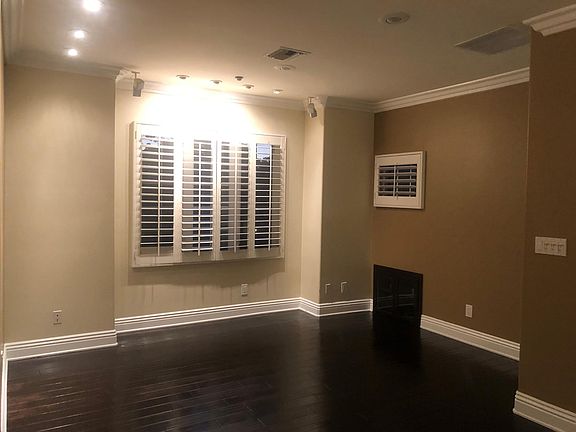 3rd image of 204 1/2 N Palm Ave