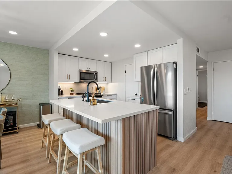 7039 Camino Pacheco — Photo 4