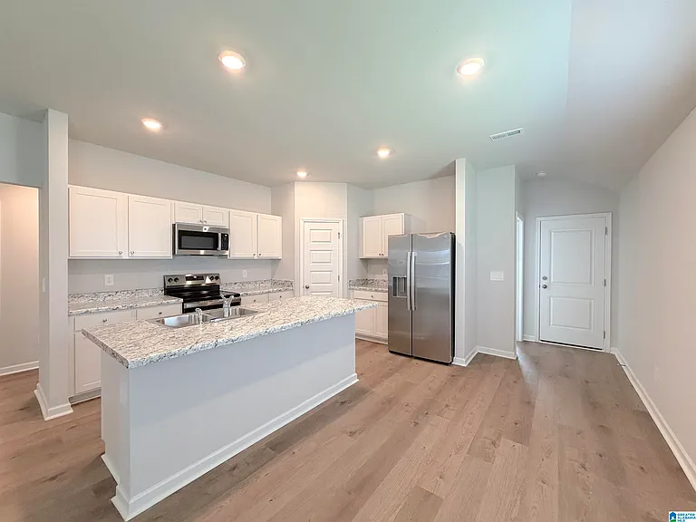 132 Challenger Way — Photo 8