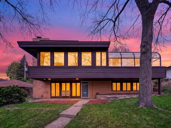316 Oxford ROAD, Waukesha, WI 53186