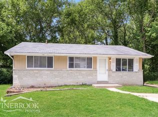 10185 Green Valley Dr, Saint Louis, MO 63136