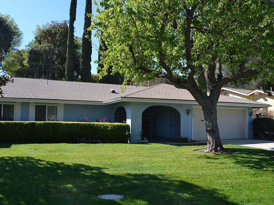 1st image of 19542 Avenue Of The Oaks