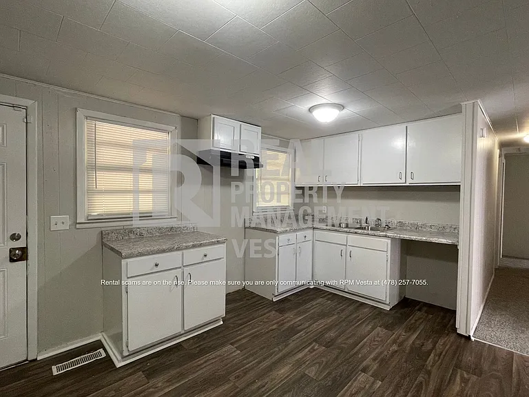 3436 Doster Way — Photo 3