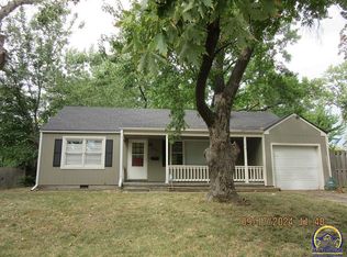 2115 SW College Ave, Topeka, KS 66611