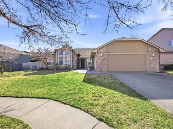 135 Mountain View Ln, Richland, WA 99352