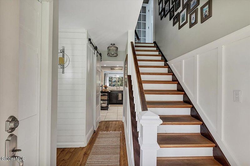4th image of 3 Sweetbriar Lane