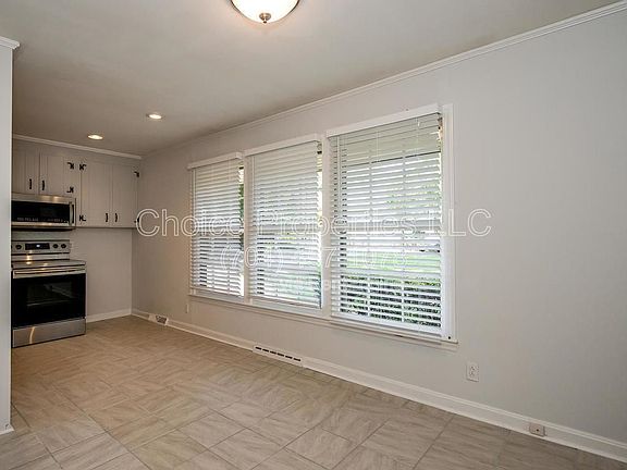 5th image of 4914 Horton Ct #A