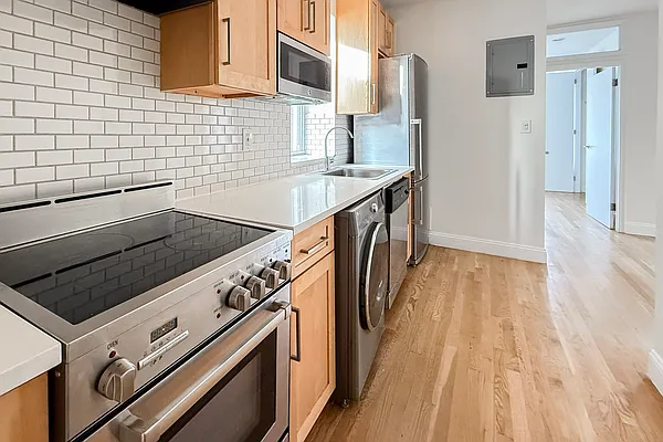 Rented by Corcoran | media 11