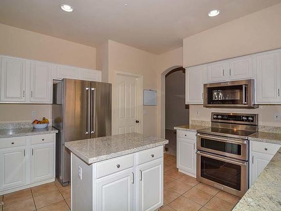 5th image of 9238 W Lone Cactus Dr