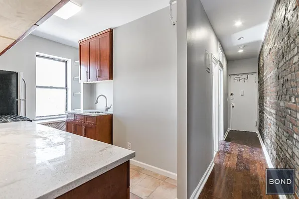 Rented by Bond New York | media 53