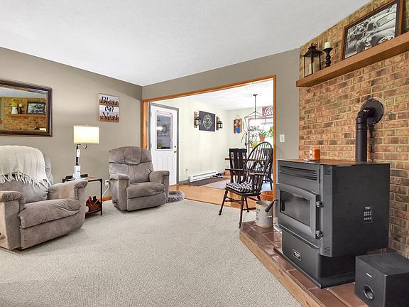 3rd image of 3404 Sylvan Dr