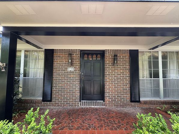 2110 NW 46th St