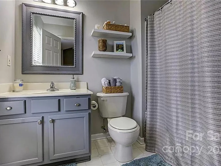 9712 Bailey Rd — Photo 15