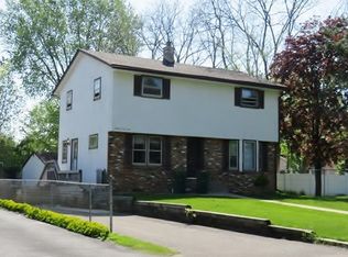 1642 Manton St, Saint Paul, MN 55106