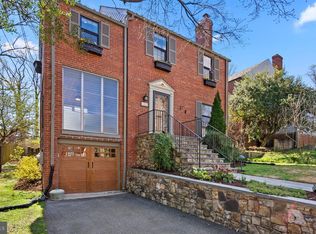 304 Greenwich Ln, Silver Spring, MD 20910