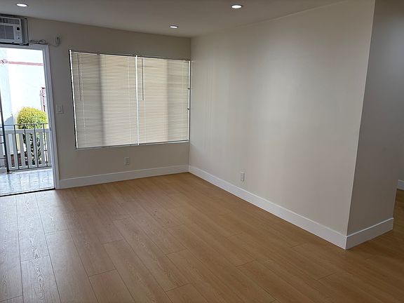 3rd image of 1242 N New Hampshire Ave #1
