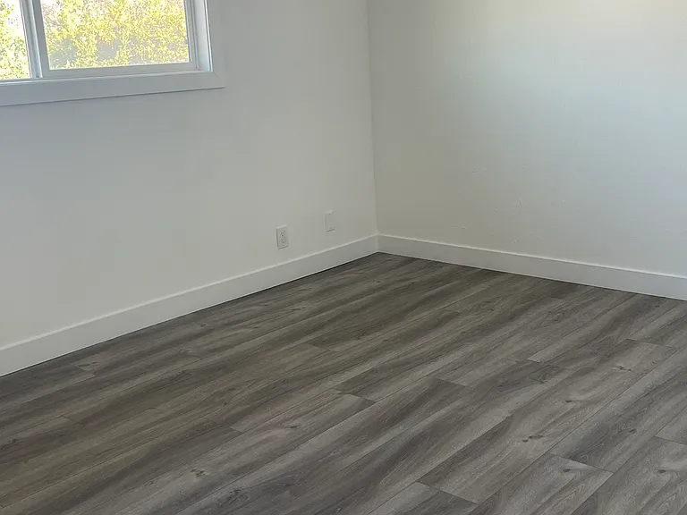 241 Washington St #4 — Photo 6