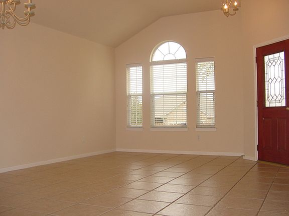 3rd image of 9808 Pasatiempo Dr