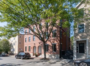 131 Spring St #2L, Cambridge, MA 02141