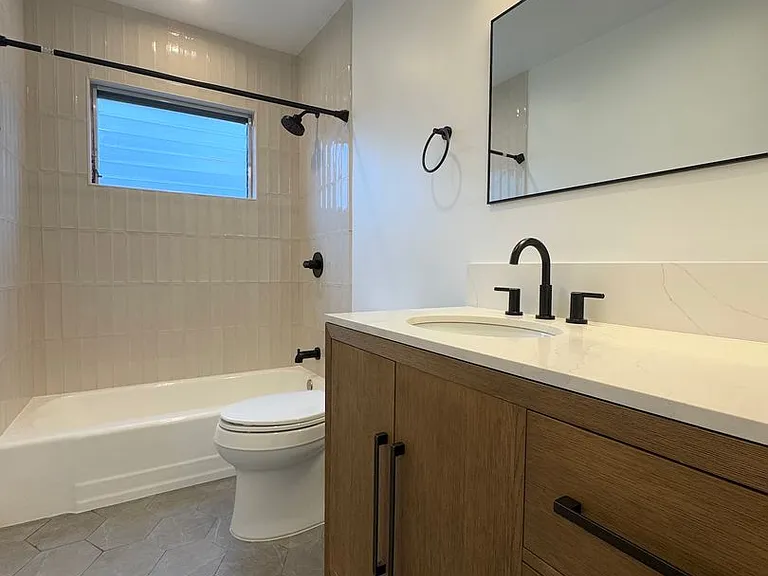 1020 N Edinburgh Ave #6 — Photo 6