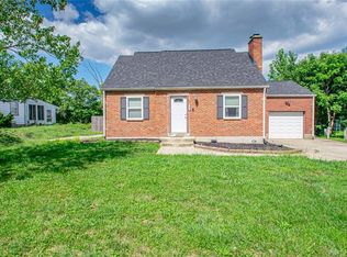 1921 S Sunny Ridge Rd, Dayton, OH 45414