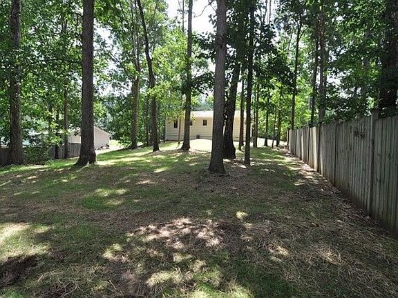 4th image of 502 Saddlewood Dr