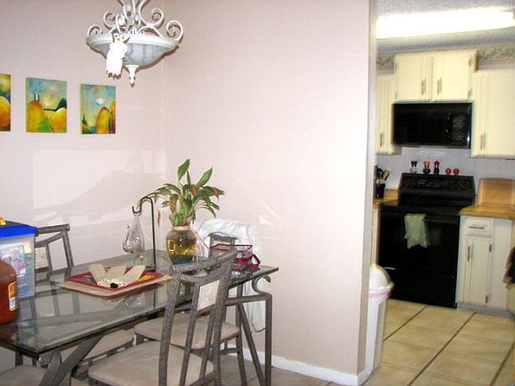5th image of 2 Blairton Ct