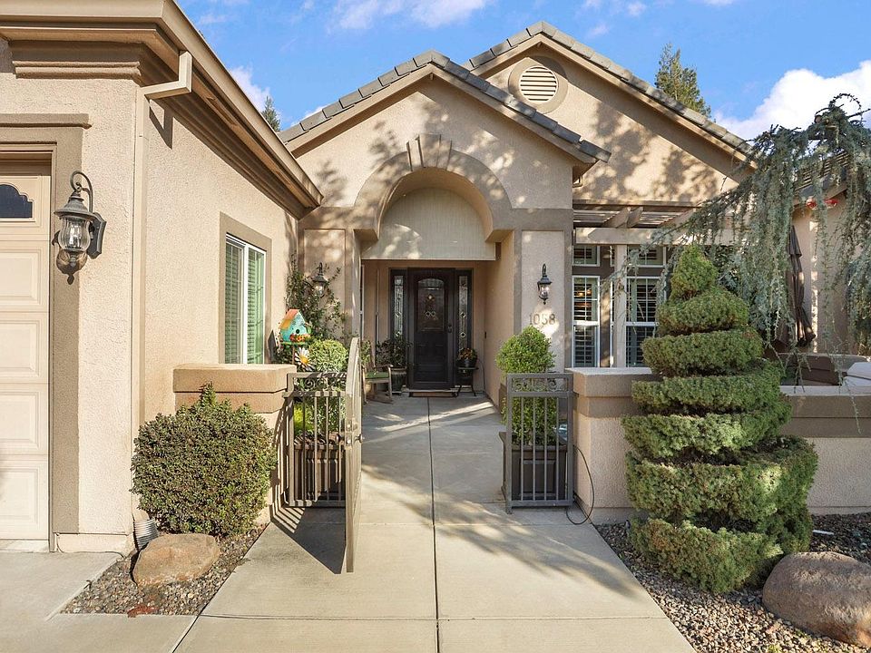 1st image of 1058 Marigold Pl