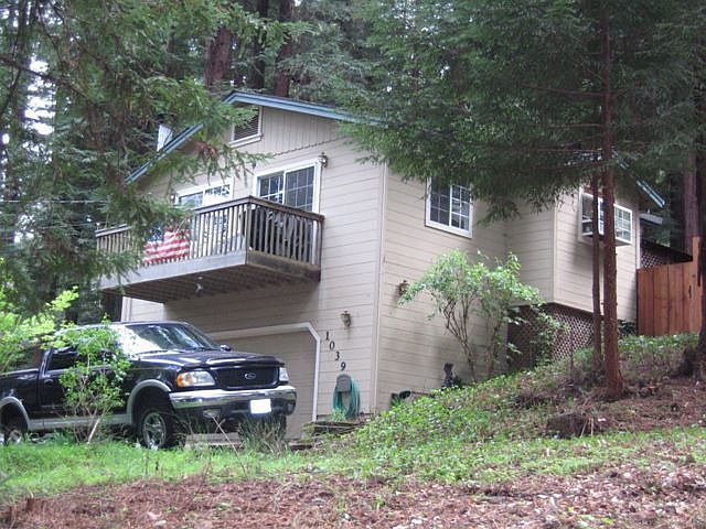1st image of 1039 Lakeside Dr