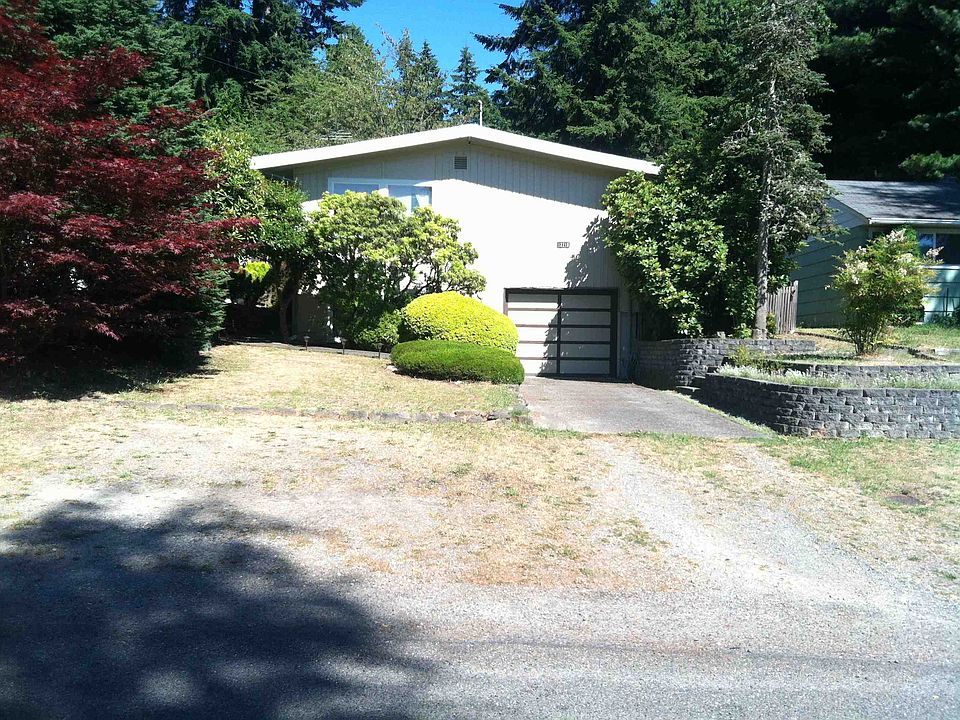 1st image of 13718 22nd Ave NE