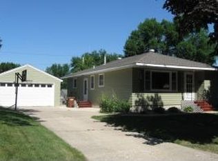 1432 Edina Ave, Albert Lea, MN 56007