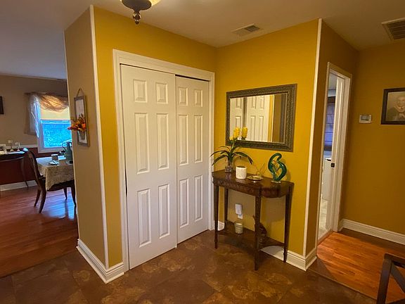 2nd image of 11 Scott Ln