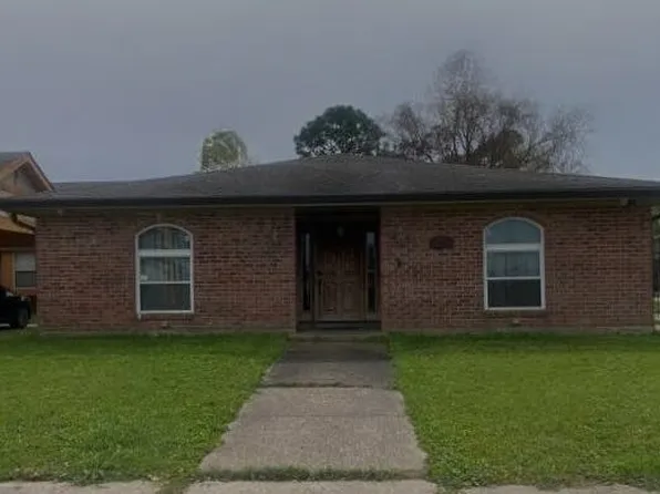 10200 Flossmoor Dr, New Orleans, LA 70127