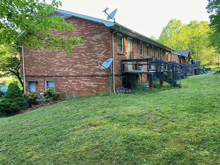 3362 Normandy Park #C2 — Photo 3